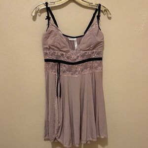 Chic Lace Chemise - Soft Mauve